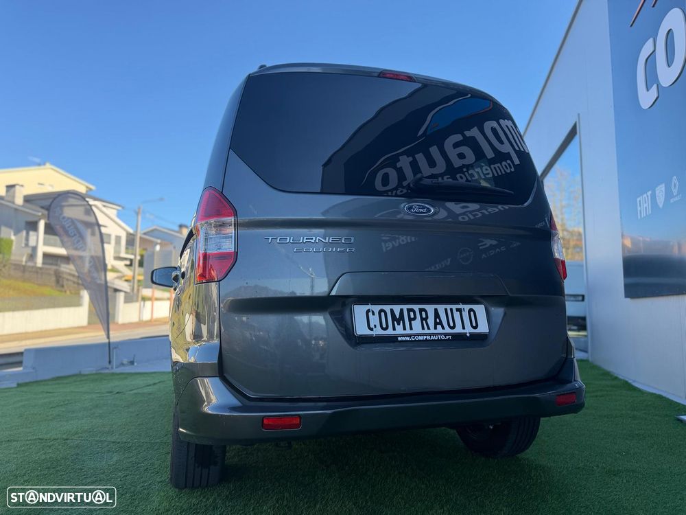 Ford Tourneo Courier 1.5 TDCi Titanium - 6