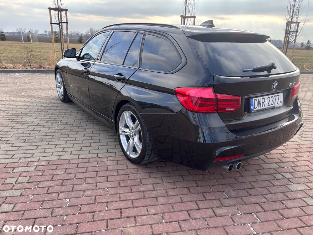 BMW Seria 3 320d M Sport - 4