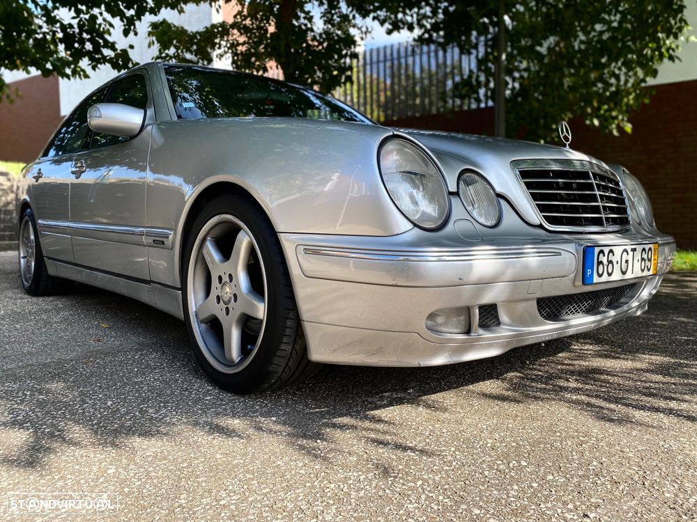 Mercedes-Benz E 240 - 1
