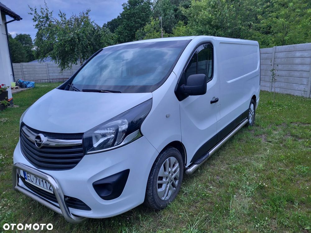 Opel Vivaro - 1
