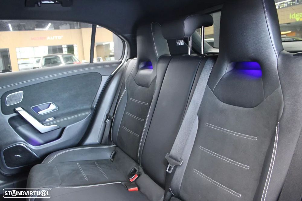 Mercedes-Benz A 250 e AMG Line - 15