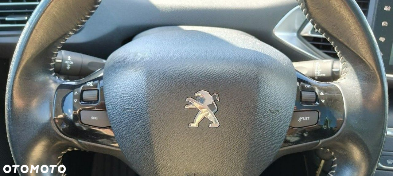 Peugeot 308 - 23
