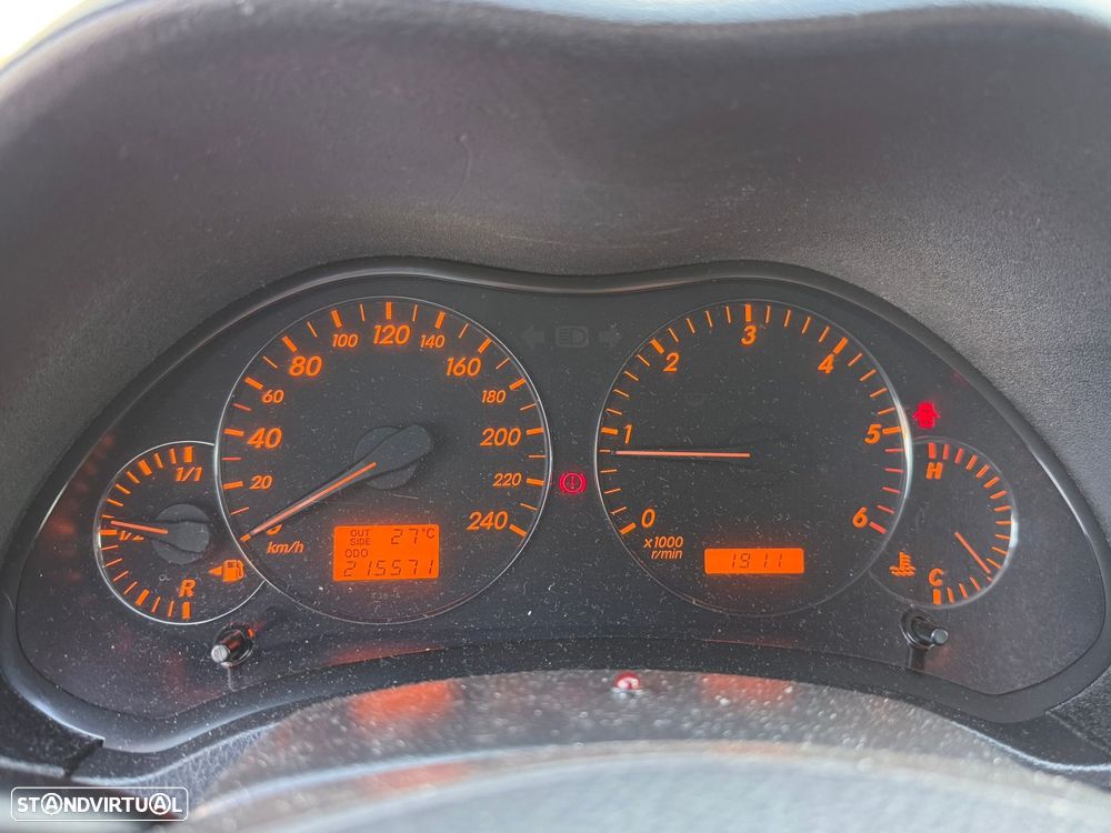 Toyota Avensis SW 2.0 D4D Sol - 12