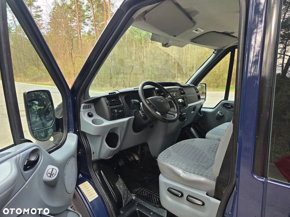 Ford Transit - 9