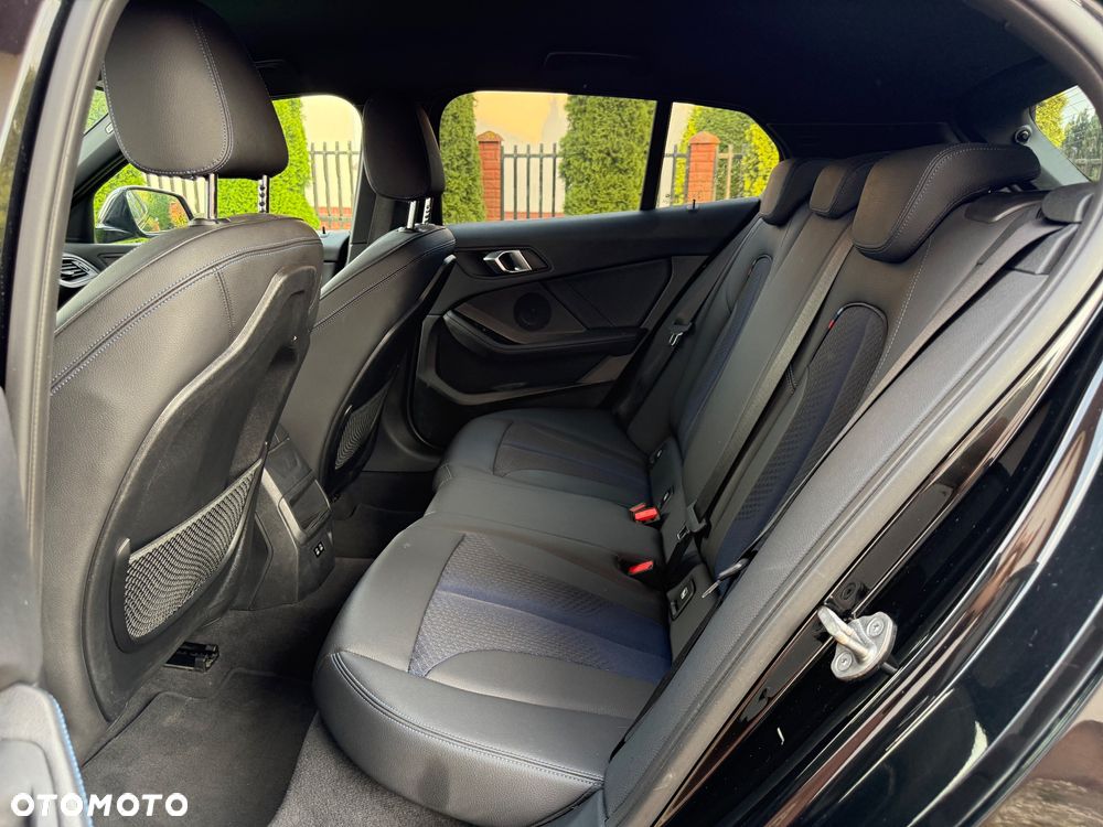 BMW Seria 1 118i M Sport - 19