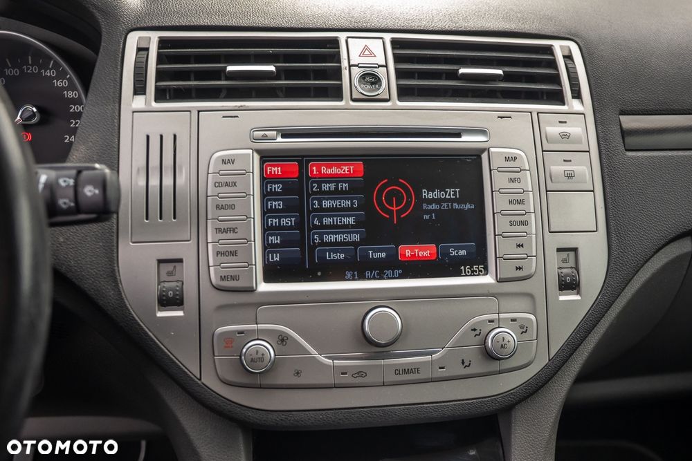 Ford Kuga 2.0 TDCi 2x4 Titanium - 26