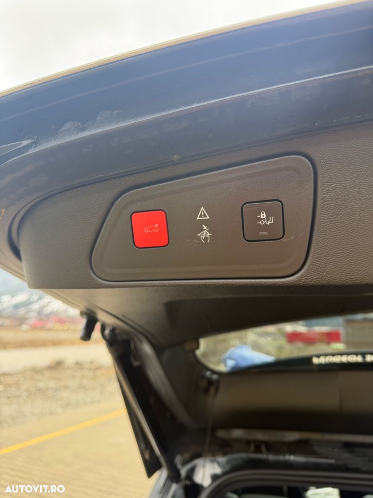 Peugeot 3008 2.0 BlueHDI S&S EAT8 GT - 17