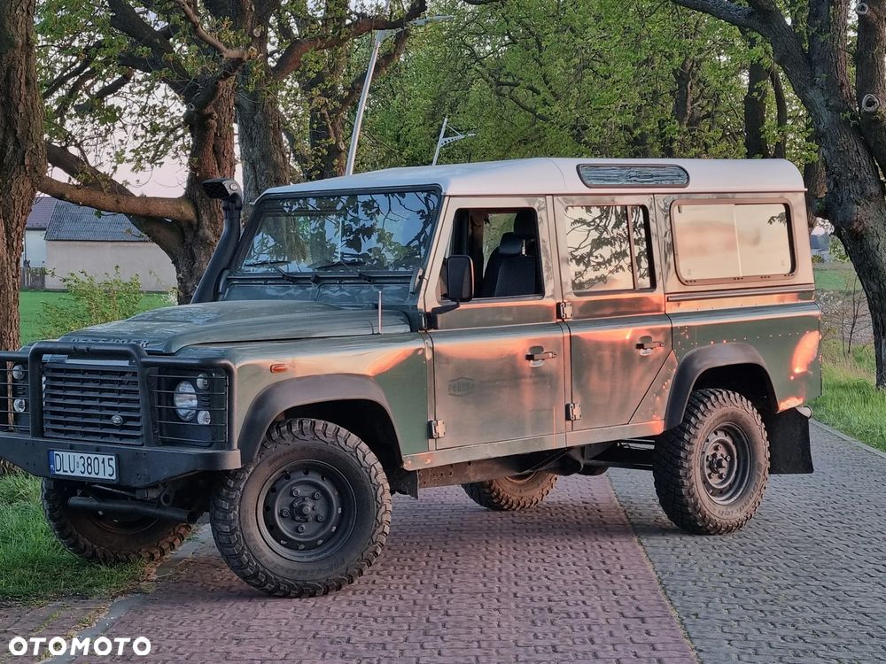 Land Rover Defender 2.2 TD4 SE - 2
