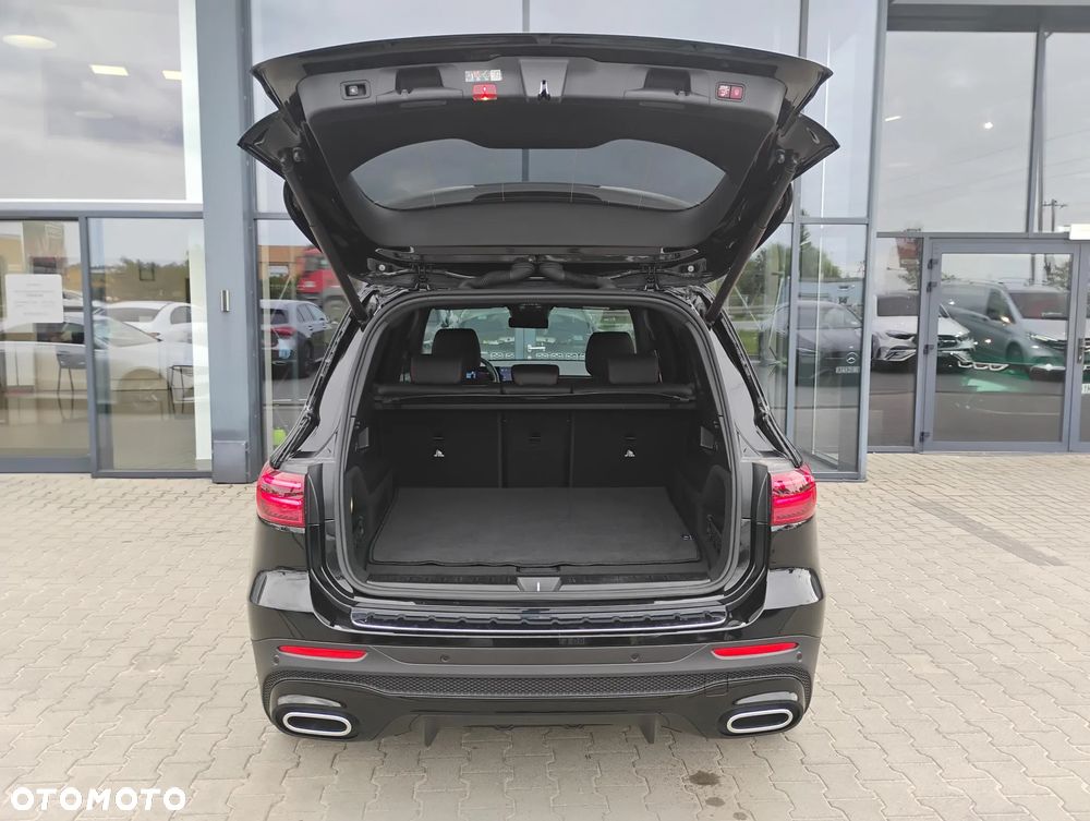 Mercedes-Benz GLB 200 AMG Line 7G-DCT - 14