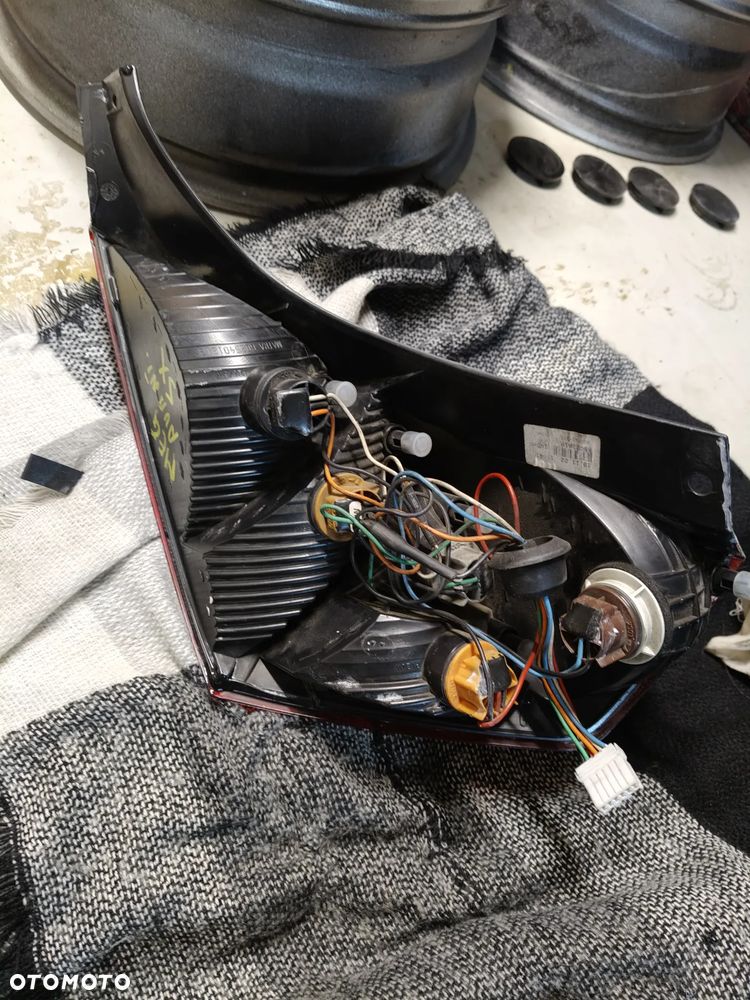 Renault Avantime lampa tylna lewa - 11