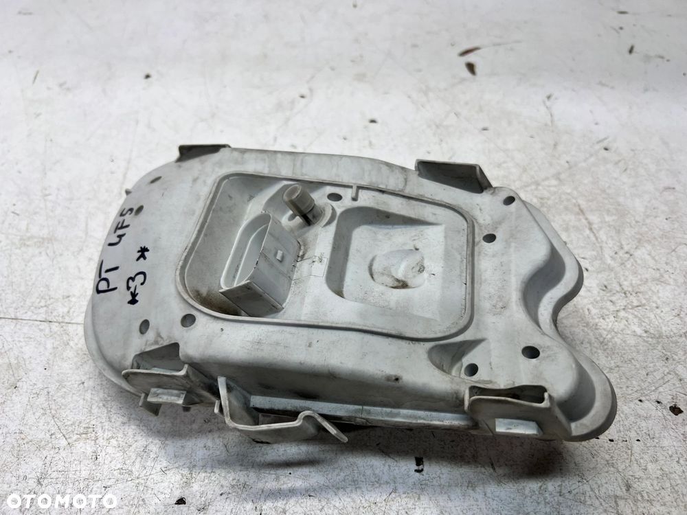 WKŁAD LAMPY W BŁOTNIK PRAWY TYŁ AUDI A6 C6 SEDAN ZWYKŁY NA ŻARÓWKI 4F5 *3* - 5