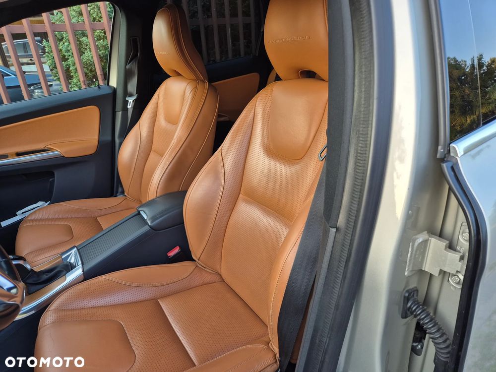 Volvo XC 60 D4 Inscription - 14