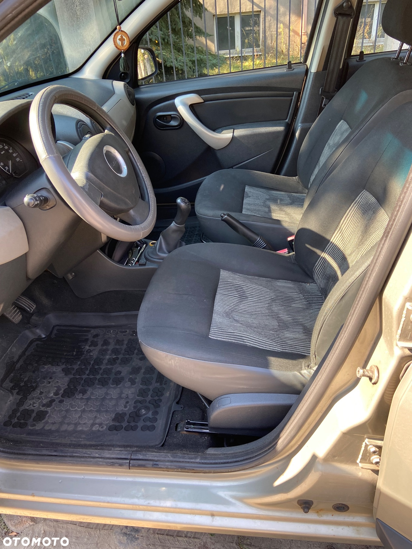 Dacia Sandero - 9