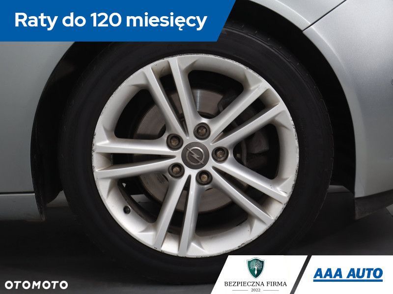 Opel Insignia - 16