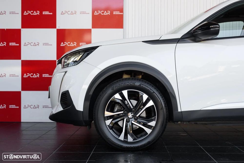 Peugeot 2008 1.2 PureTech Allure EAT8 - 10