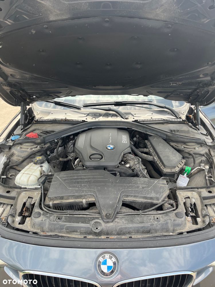 BMW Seria 3 320d xDrive - 21