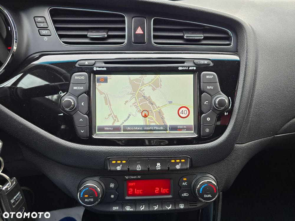 Kia Ceed 1.6 CRDi 128 Dream Team Edition - 26