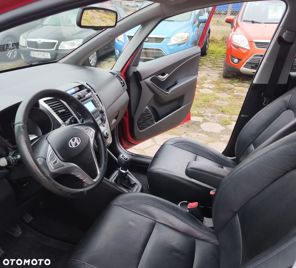 Hyundai ix20 1.4 Trend - 18