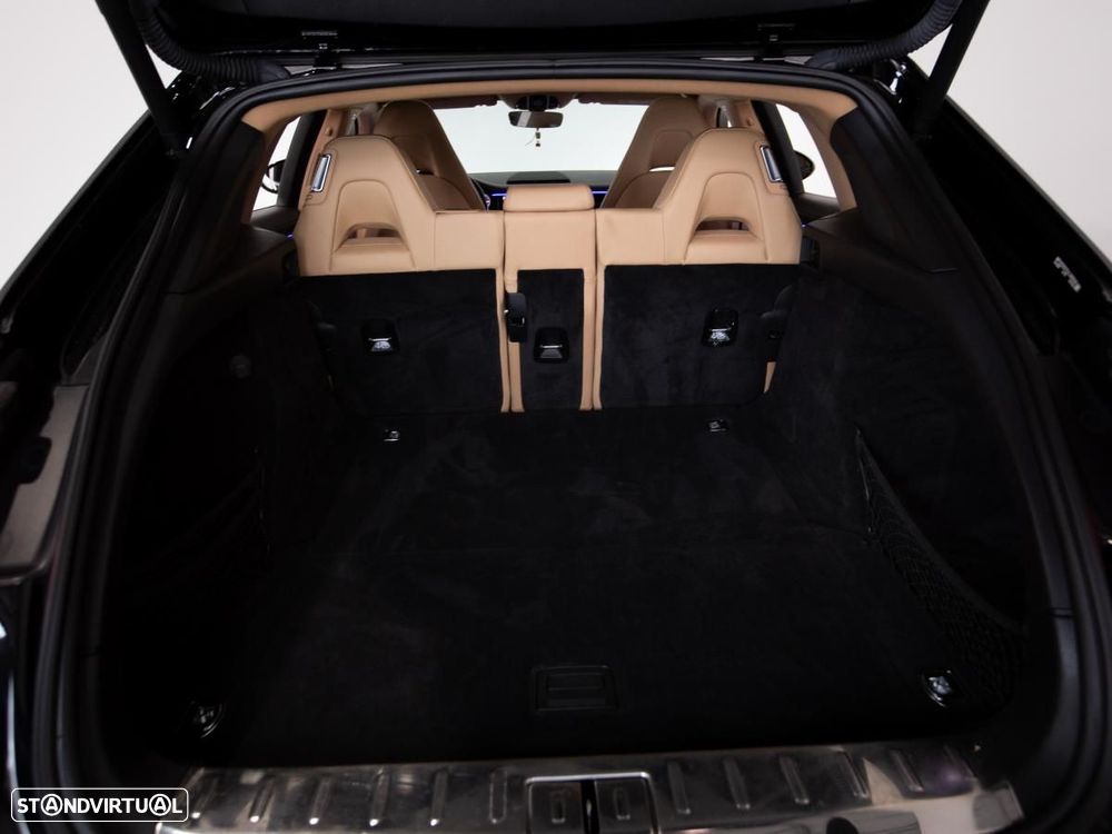 Porsche Panamera Sport Turismo - 17