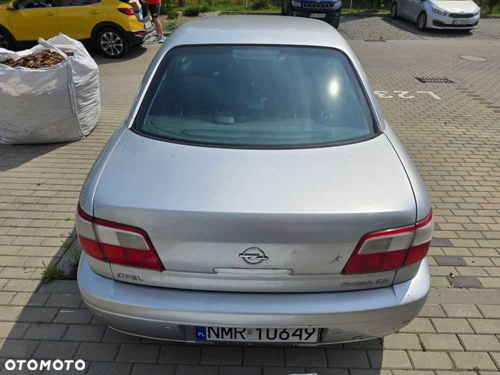 Opel Omega - 2