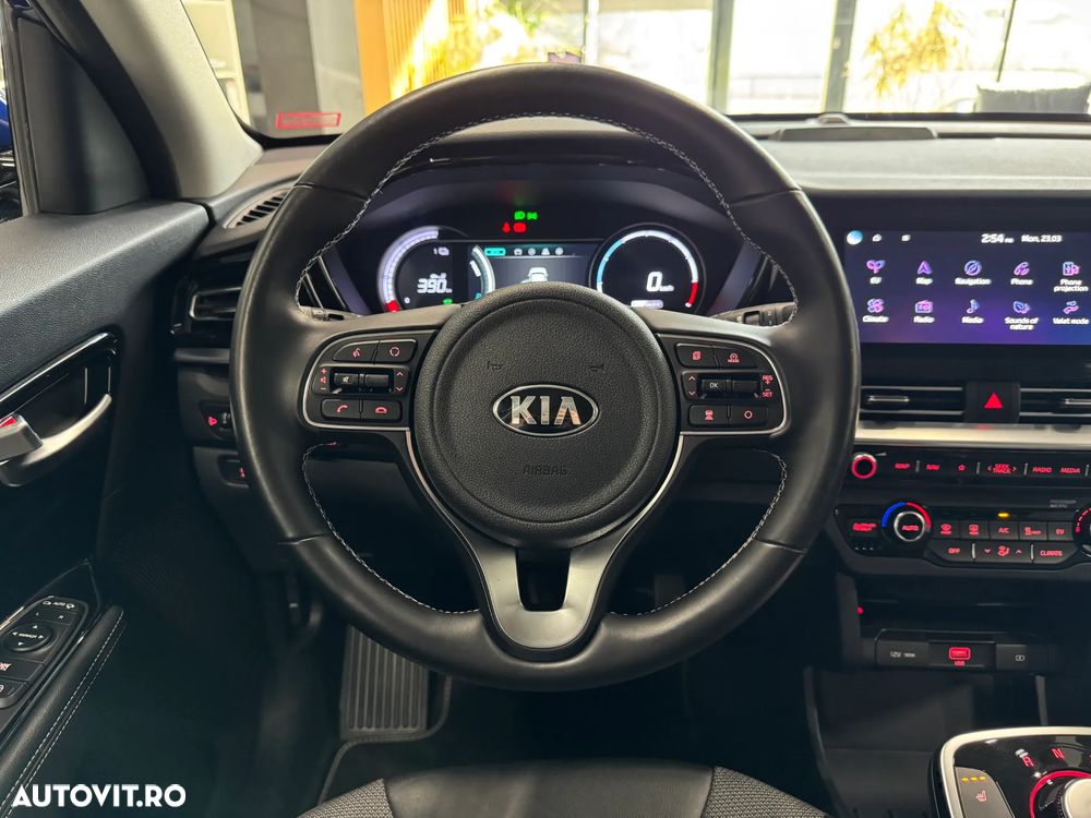 Kia Niro e-Niro 150 kW Vision - 25