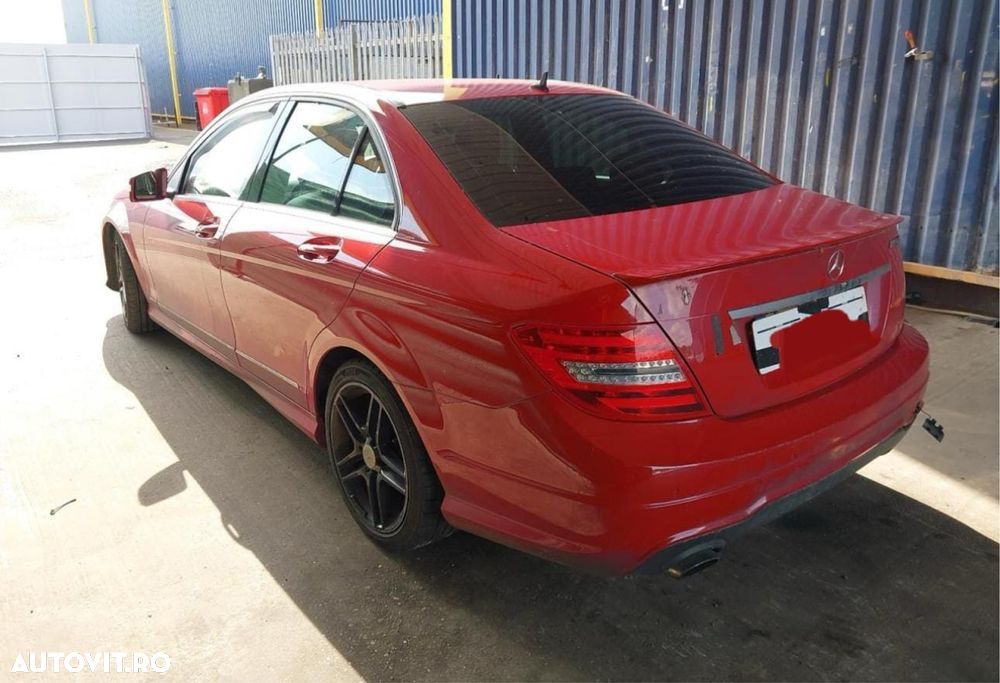 Grila centrala mercedes c class w204 - 7