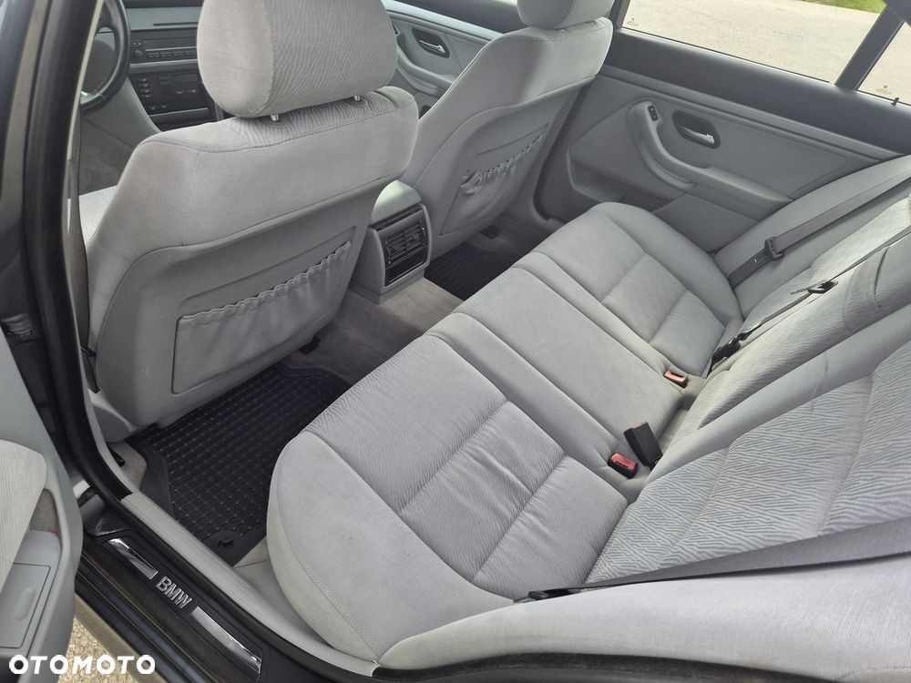 BMW Seria 5 - 10