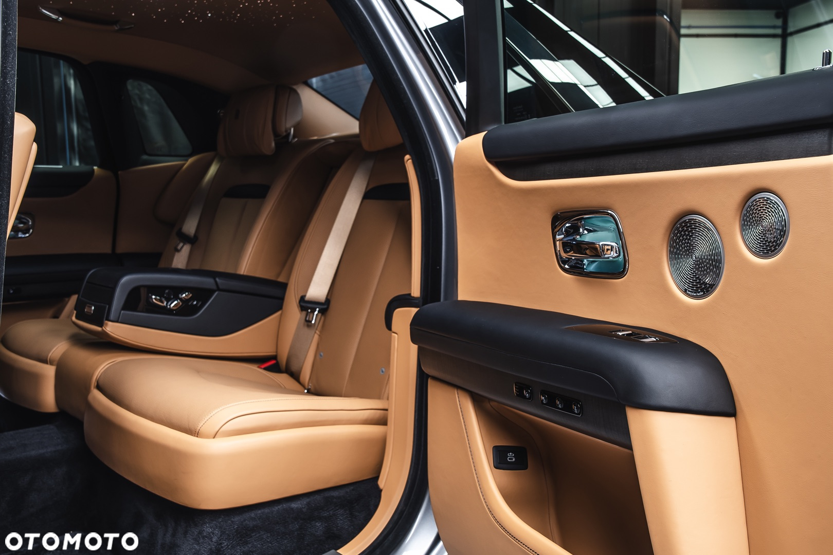 Rolls-Royce Ghost Standard - 18