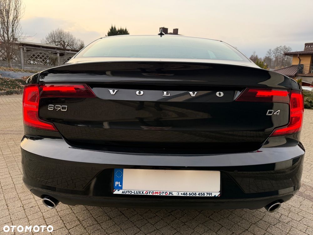 Volvo S90 - 23