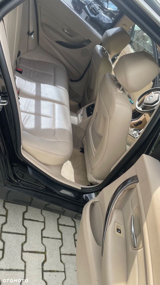BMW Seria 3 316d - 24
