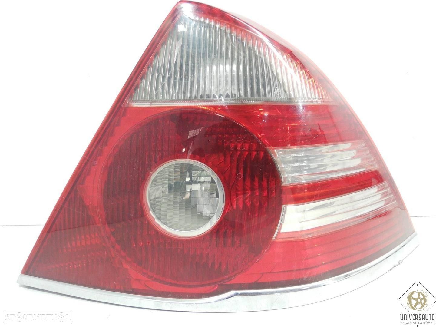 FAROLIM TRASEIRO DIREITO FORD MONDEO III 2005 - 1