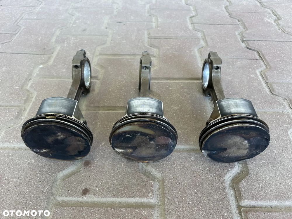 CADILLAC ESCALADE III 6,2 V8 2006-2014 CHEVROLET CAMARO SS 6,2 V8 2009-2015 LS3 TŁOK KORBOWÓD TŁOKI KORBOWODY - 2