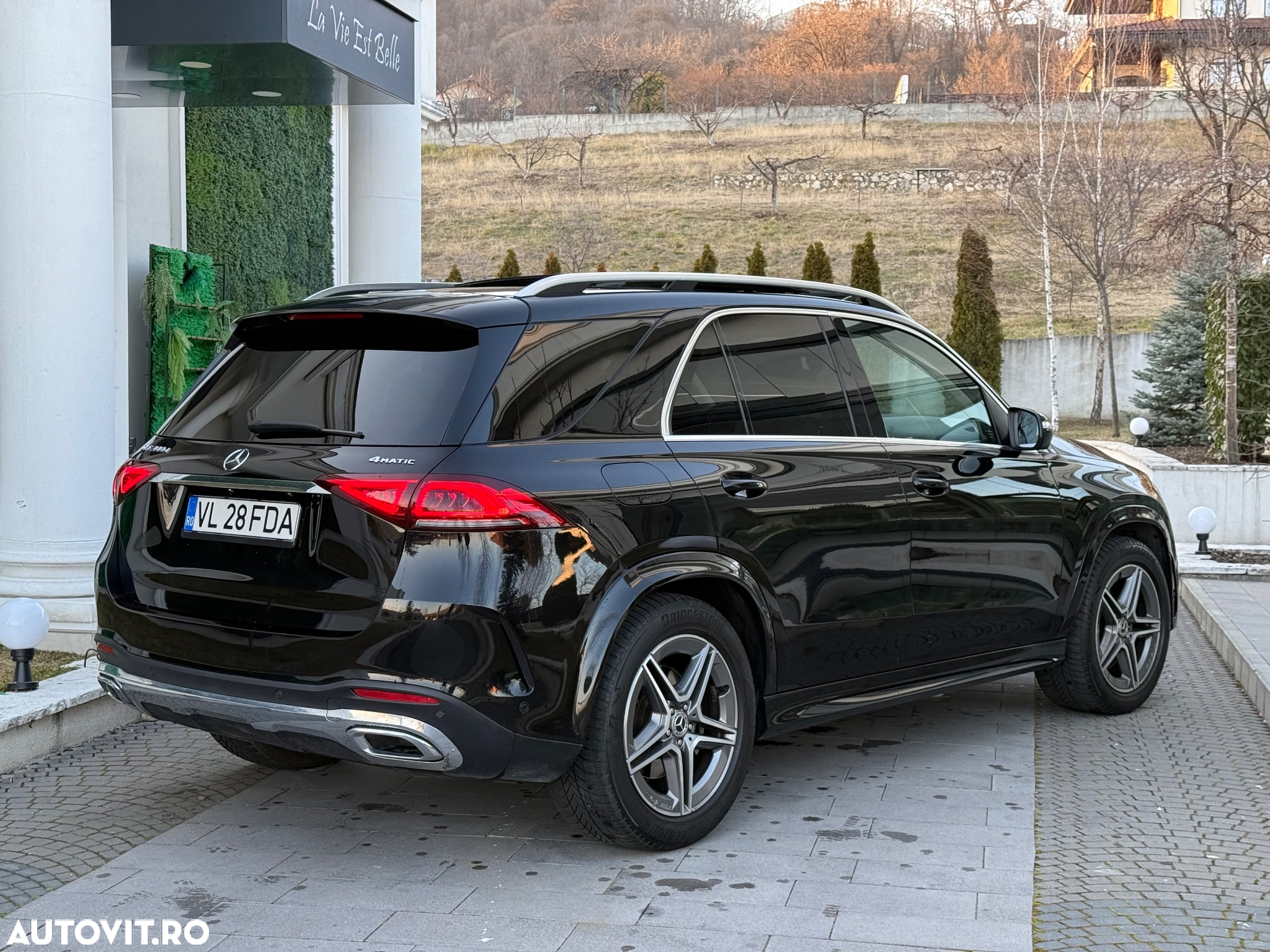 Mercedes-Benz GLE 300 d 4MATIC - 4