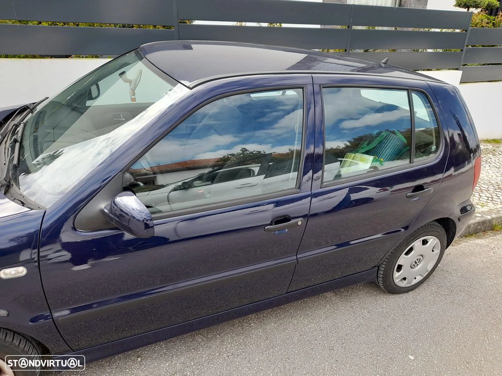 VW Polo 1.0 Confortline - 2