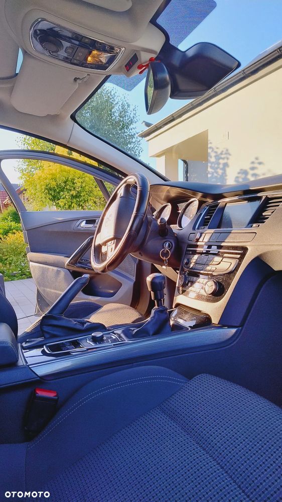 Peugeot 508 HDi FAP 140 Allure - 11
