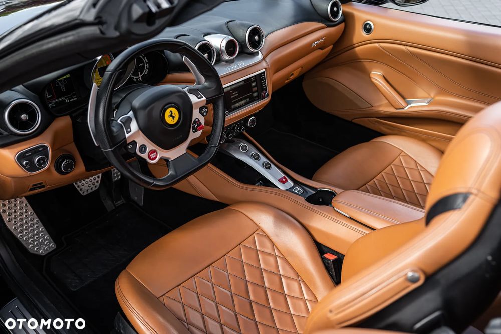 Ferrari California T - 15