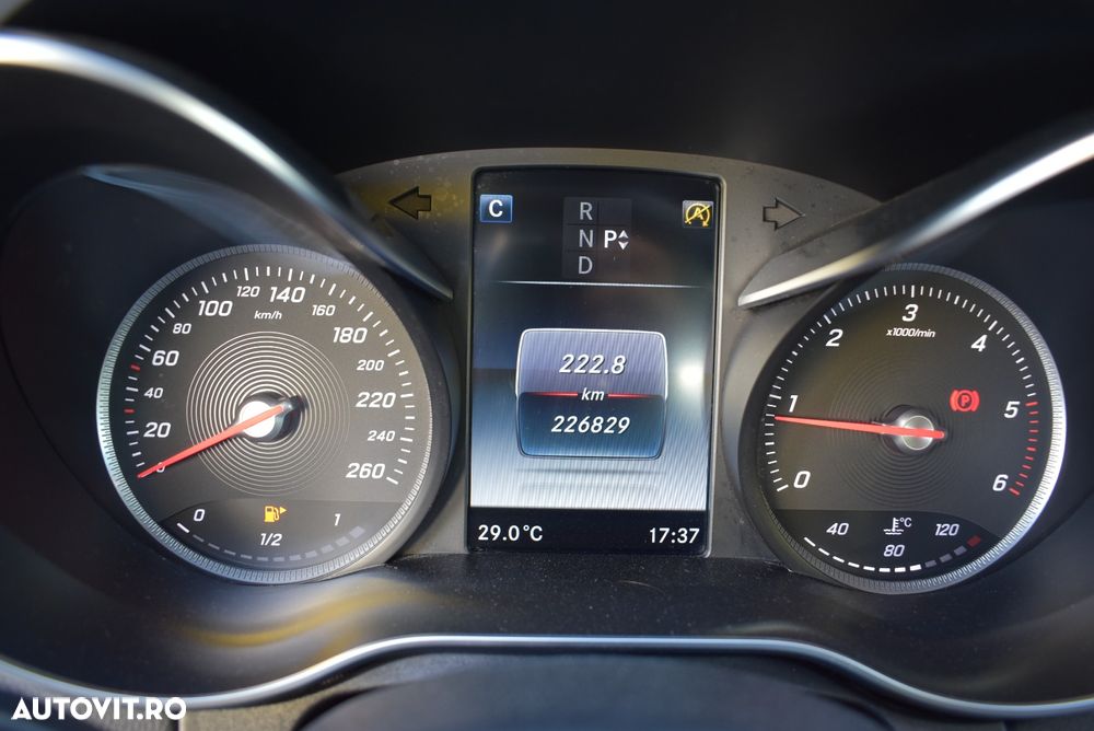 Mercedes-Benz C - 10