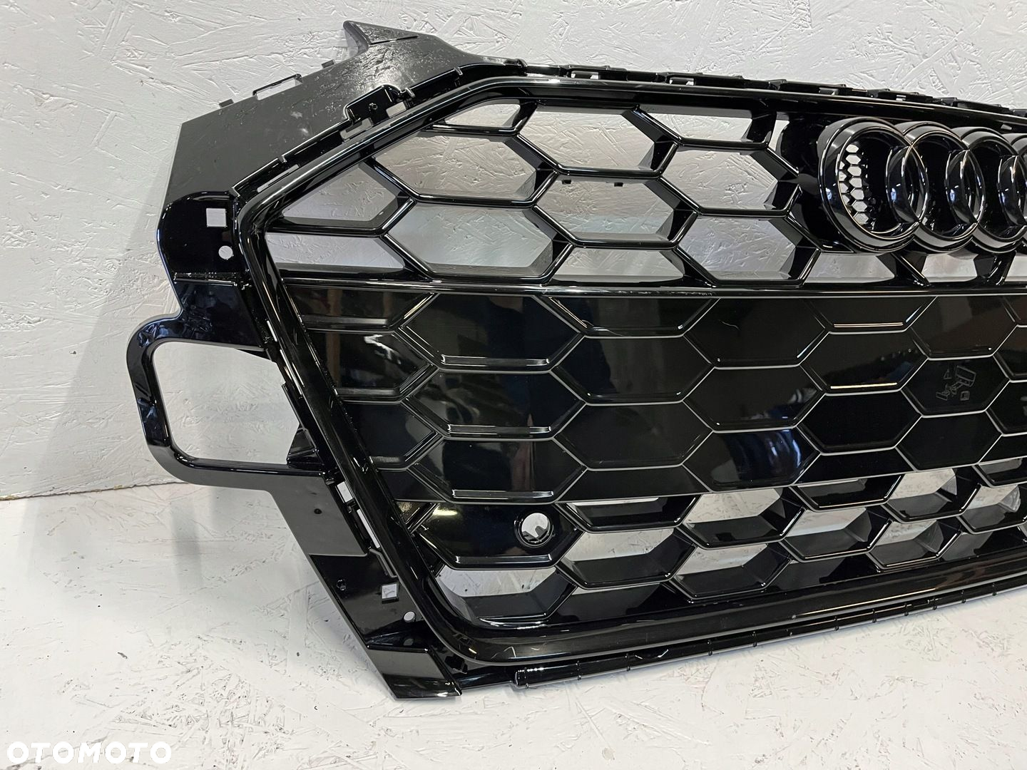 AUDI A4 B9 8W0 LIFT 2020 - S-LINE ATRAPA GRILL ORG - 3