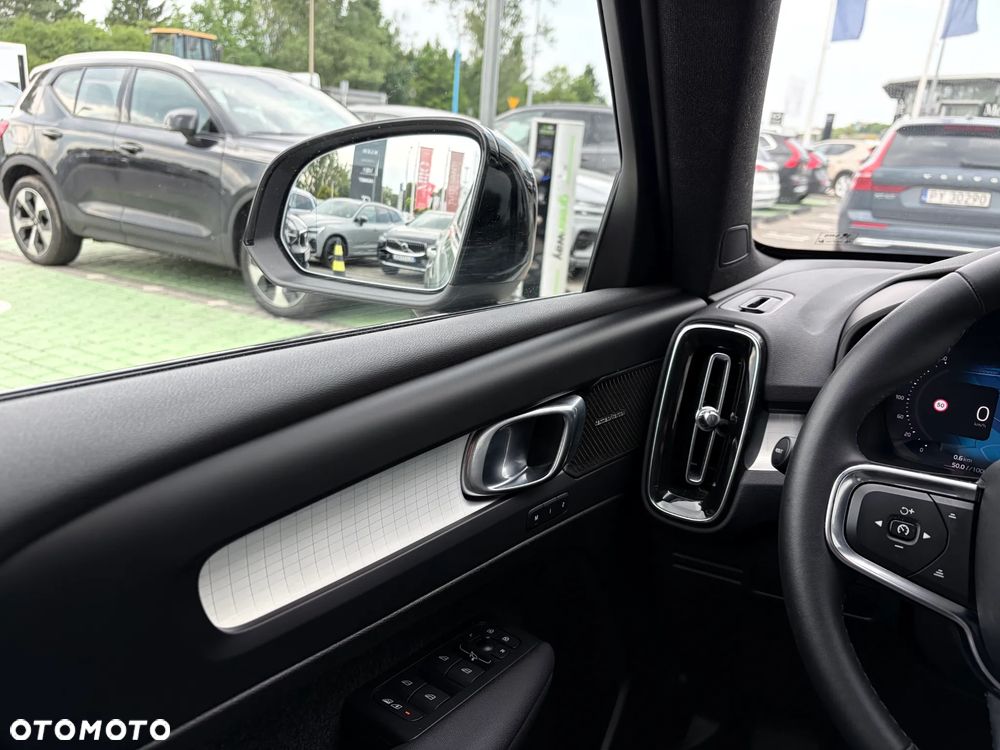 Volvo XC 40 B3 Plus Dark - 11