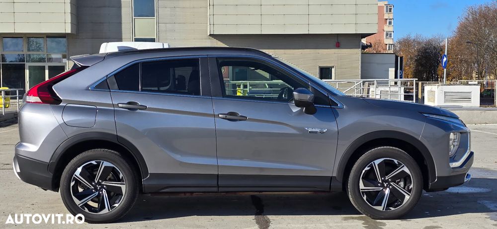 Mitsubishi Eclipse-Cross Plug-In Hybrid 4WD Plus - 19