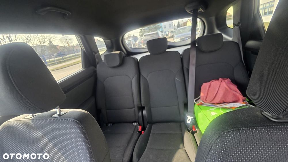 Kia Carens 1.6 GDI L - 6