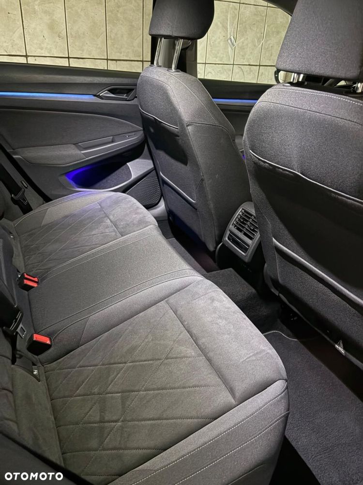 Volkswagen Golf - 24