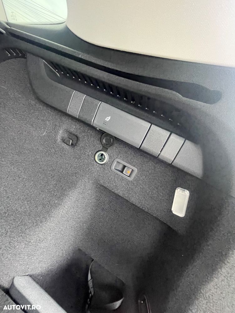 Volkswagen Tayron 1.5 eHybrid OPF DSG Elegance - 17