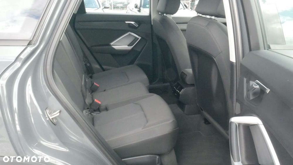 Audi Q3 - 17