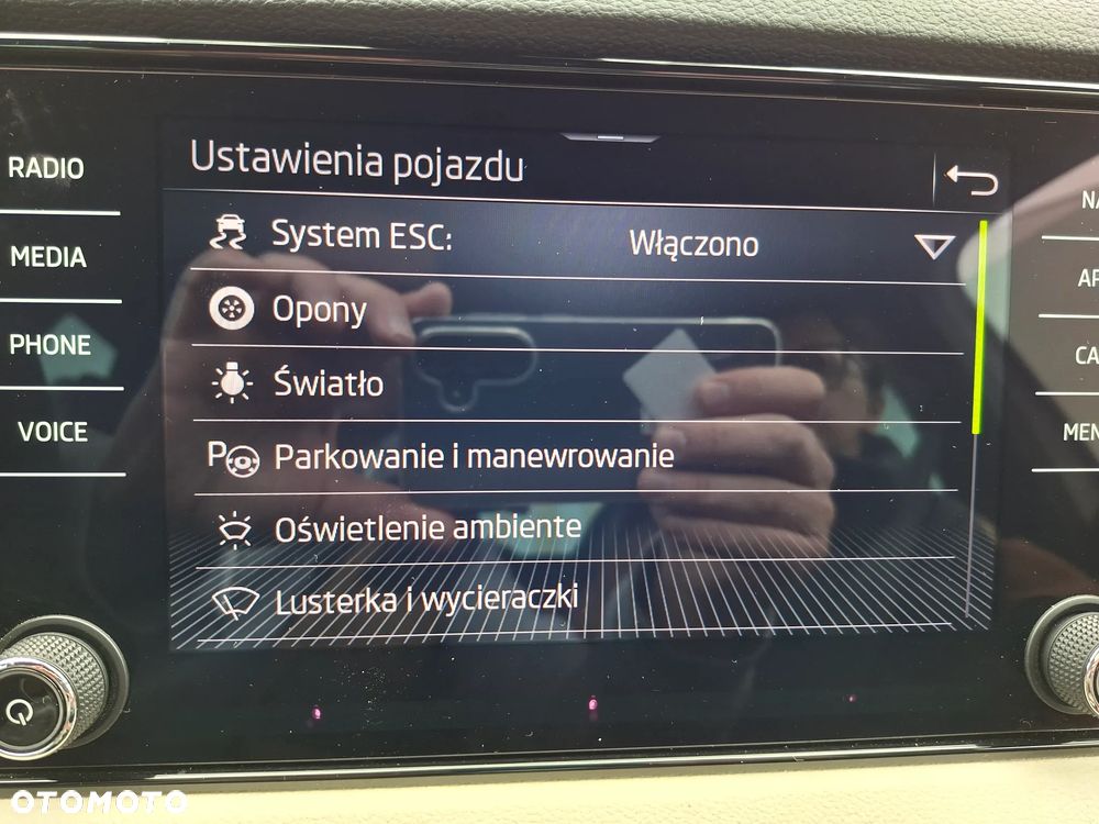 Skoda Karoq 2.0 TDI SCR 4x2 Style - 27