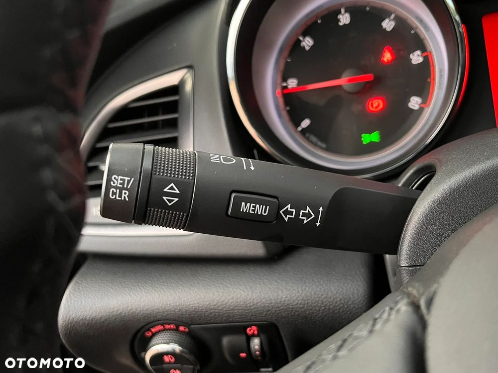 Opel Astra 2.0 CDTI DPF Cosmo - 29