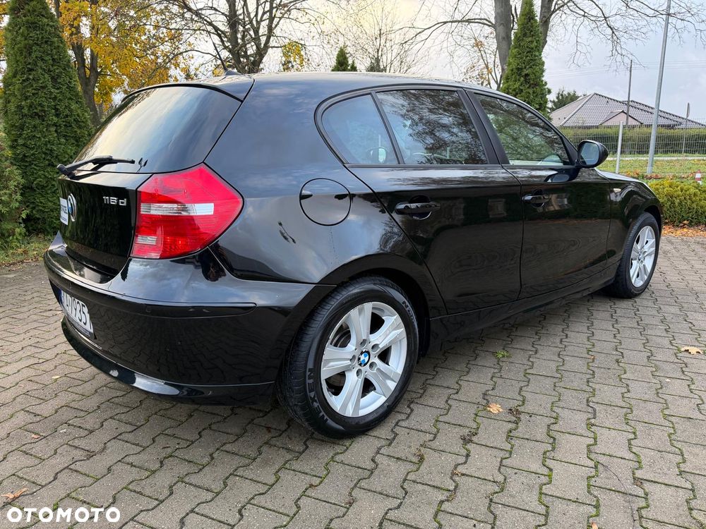 BMW Seria 1 116d DPF - 1