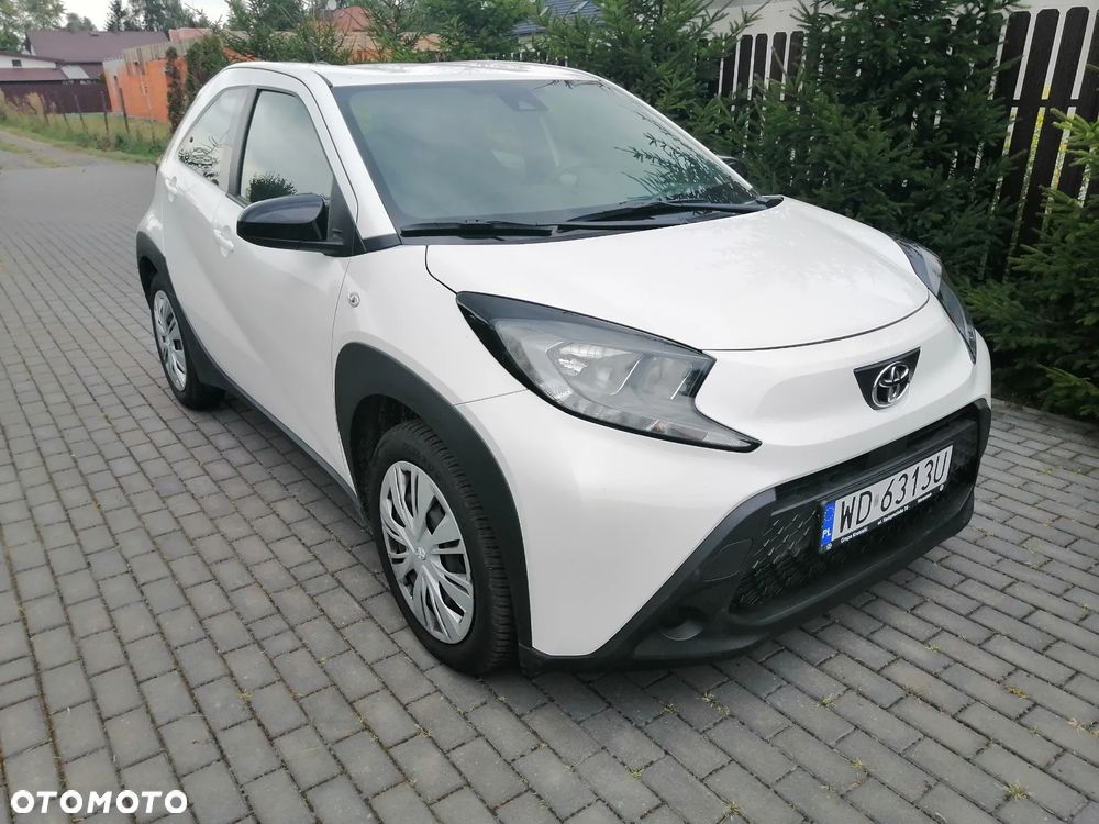 Toyota Aygo x.shift x-play connect - 1