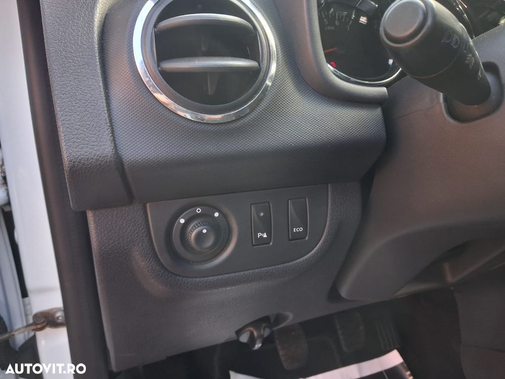 Dacia Logan 0.9 TCe Prestige - 13
