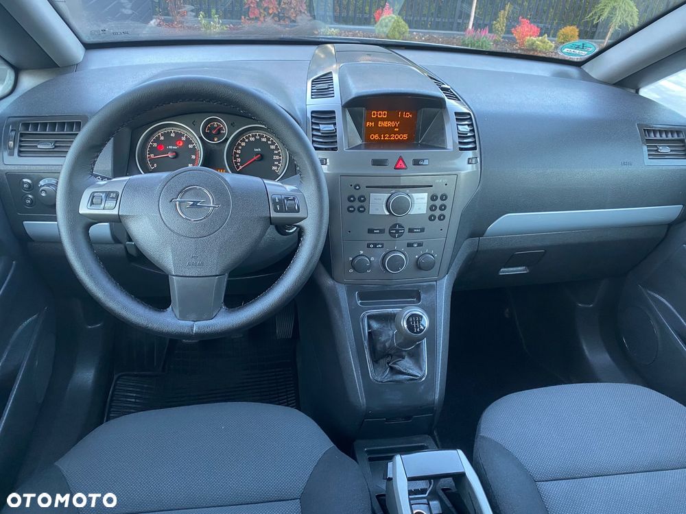 Opel Zafira 1.8 Enjoy - 10